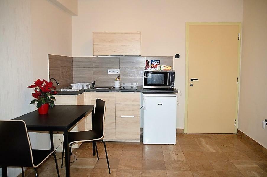 Downtown Apartments Superior Győr Exterior foto